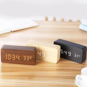 Woodly - Elegancki drewniany zegarek budzik na baterie - USB - cyfrowy