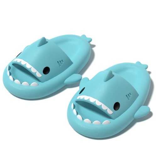 Cloudshark - stylowe kapcie w kształcie rekina - Skyblue.jpeg